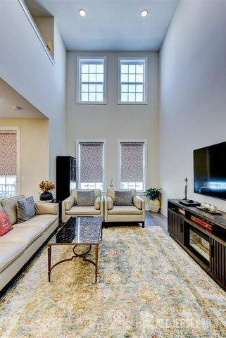 736 station Road, Dunellen, NJ 08812