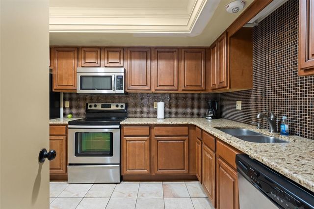 530 E CENTRAL BOULEVARD 503, Orlando, FL 32801