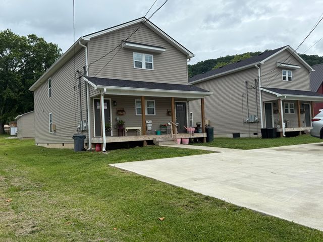 275 Broadway Street A-B, Irvine, KY 40336