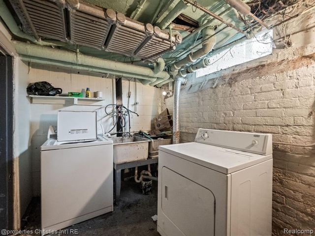 485 E Grand Boulevard, Detroit, MI 48207