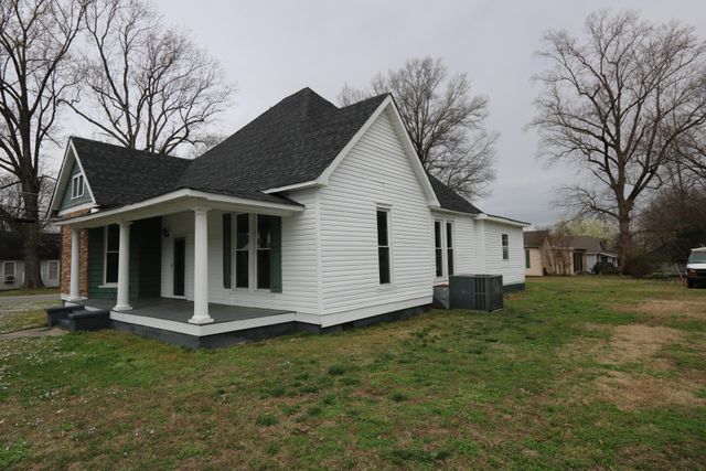 606 N 18th Ave, Humboldt, TN 38343