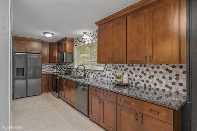 305 Short Leaf Drive, Haughton, LA 71037