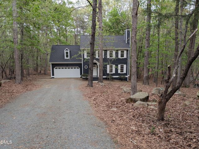 105 Trailwood Court, Chapel Hill, NC 27516