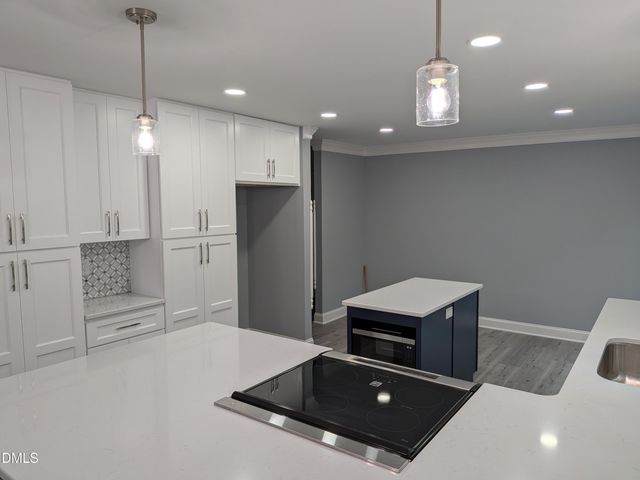 105 Trailwood Court, Chapel Hill, NC 27516