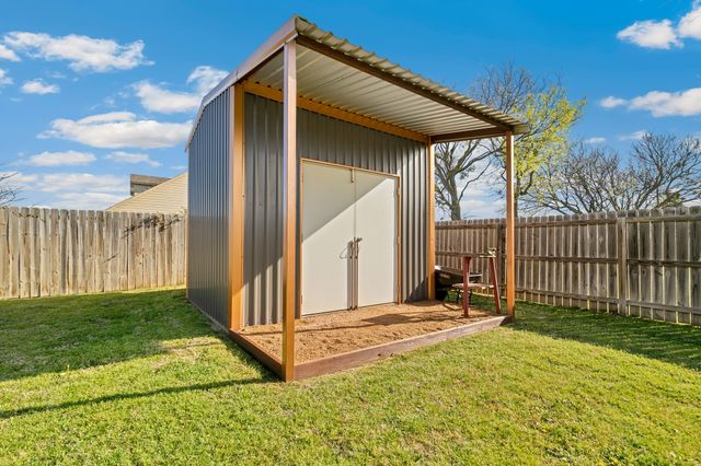 1207 Mary Ann Court, Tioga, TX 76271