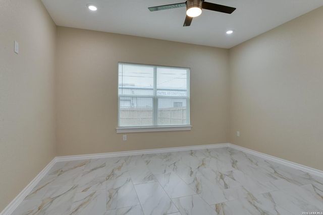 5511 Pageland Dr, Kirby, TX 78219