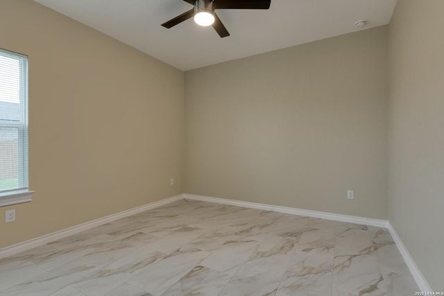 5511 Pageland Dr, Kirby, TX 78219