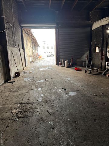 180-25 Liberty Avenue, Jamaica, NY 11432