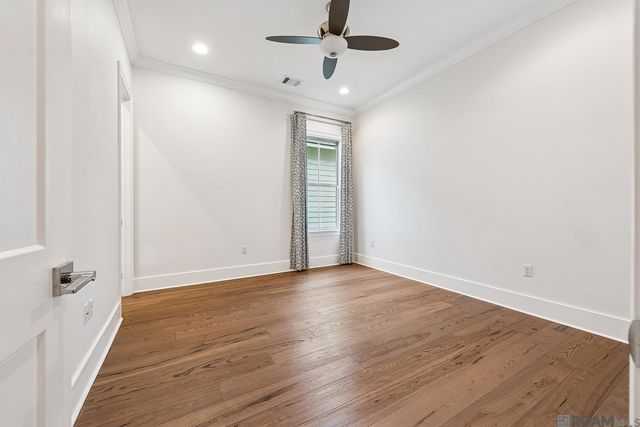 1601 Sugar Cane Ln, Baton Rouge, LA 70810