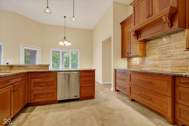 5913 Chartwell Drive, Bargersville, IN 46106