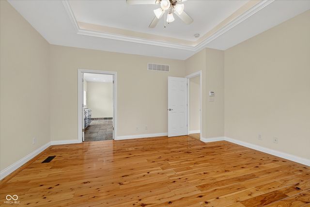 5913 Chartwell Drive, Bargersville, IN 46106