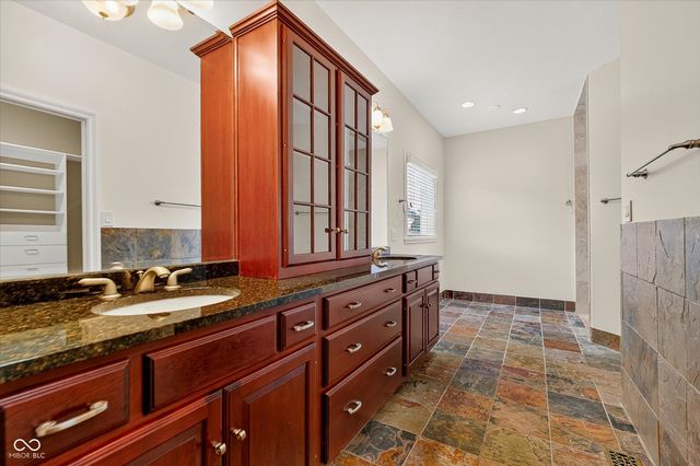 5913 Chartwell Drive, Bargersville, IN 46106