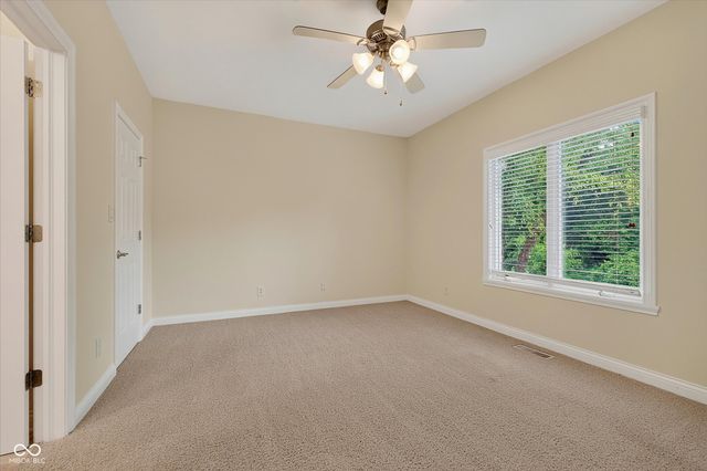 5913 Chartwell Drive, Bargersville, IN 46106