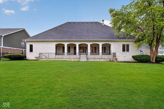 5913 Chartwell Drive, Bargersville, IN 46106