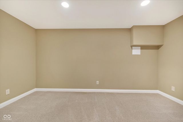 5913 Chartwell Drive, Bargersville, IN 46106