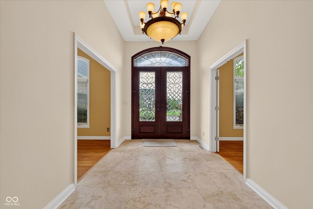 5913 Chartwell Drive, Bargersville, IN 46106