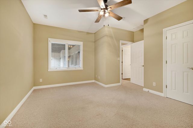 5913 Chartwell Drive, Bargersville, IN 46106