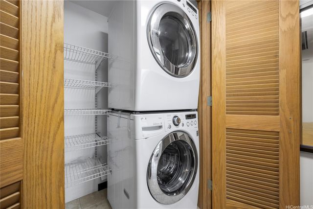 1888 Kalakaua Avenue 2704, Honolulu, HI 96815