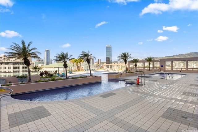 1888 Kalakaua Avenue 2704, Honolulu, HI 96815