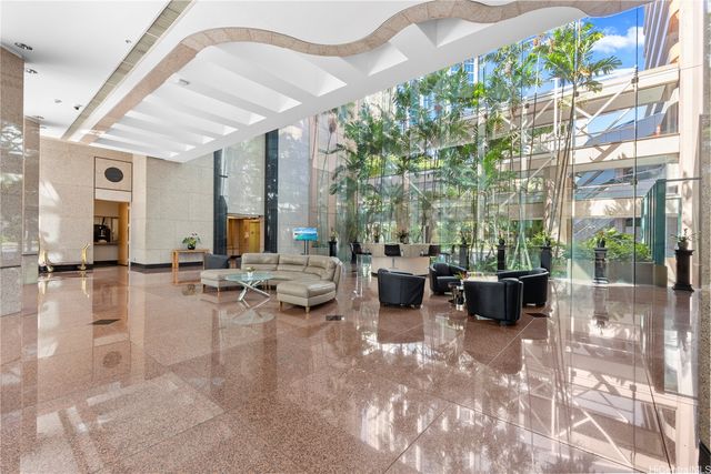 1888 Kalakaua Avenue 2704, Honolulu, HI 96815