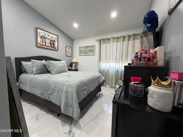 40046 Becky Lane, Palmdale, CA 93551