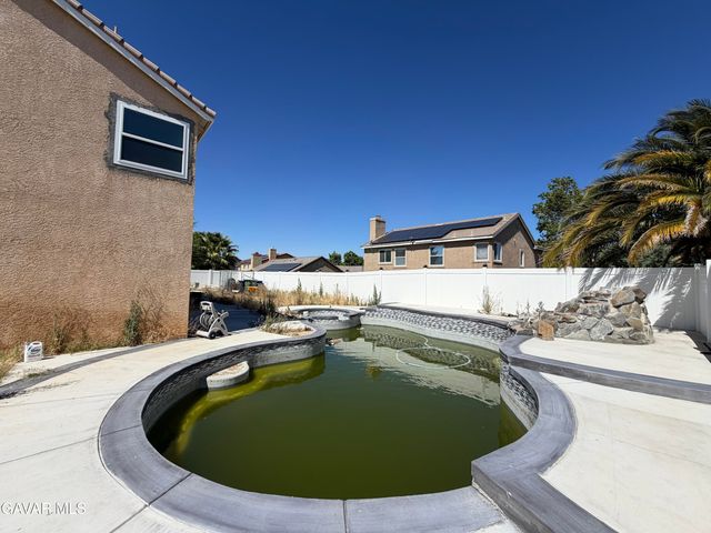 40046 Becky Lane, Palmdale, CA 93551