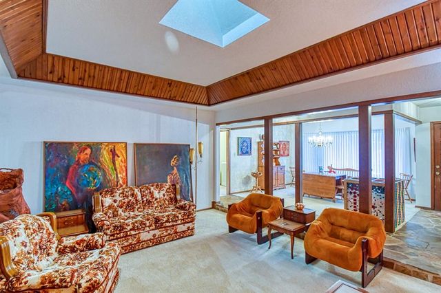 2101 Riverside Drive, Norman, OK 73072