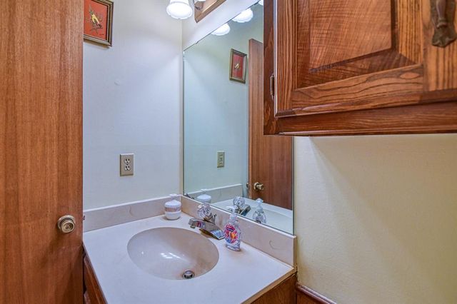 2101 Riverside Drive, Norman, OK 73072