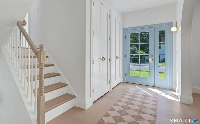 37 Mary Lane, Greenwich, CT 06878