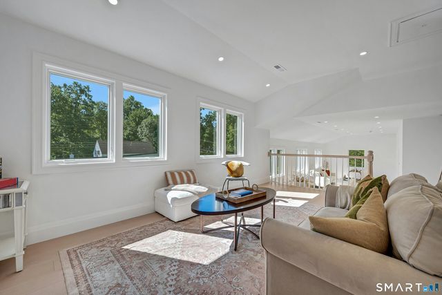 37 Mary Lane, Greenwich, CT 06878