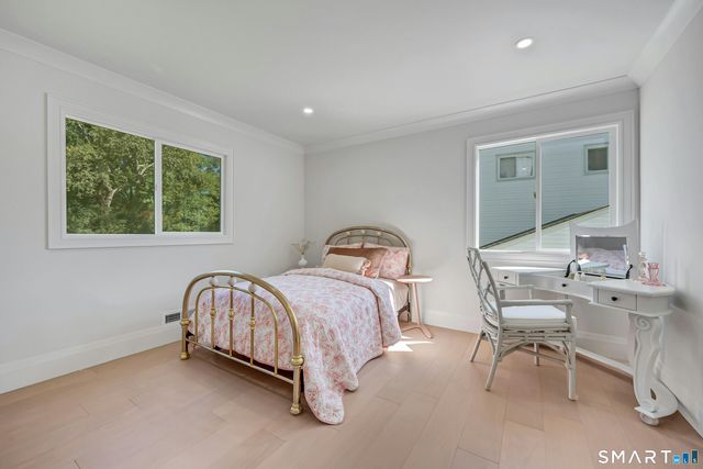 37 Mary Lane, Greenwich, CT 06878