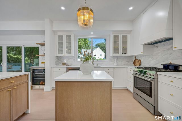 37 Mary Lane, Greenwich, CT 06878