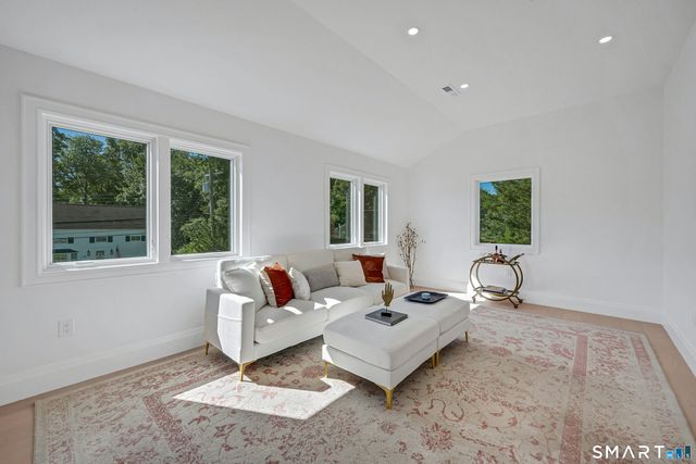 37 Mary Lane, Greenwich, CT 06878