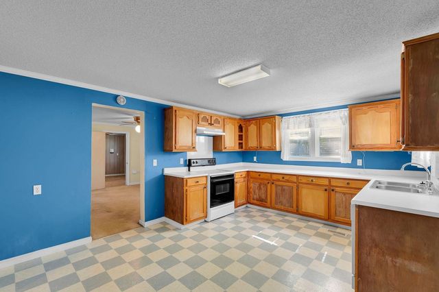 1704 Carolina Country Club Road, Spartanburg, SC 29306