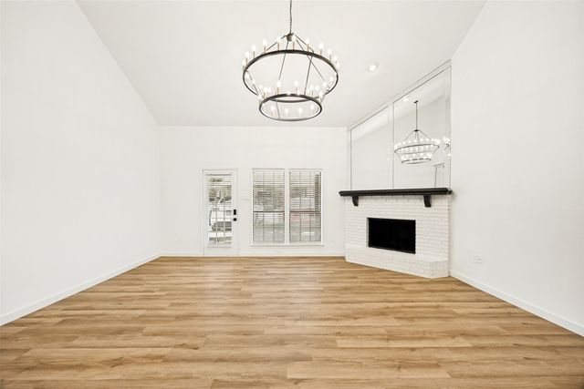 2835 Keller Springs Road 805, Carrollton, TX 75006