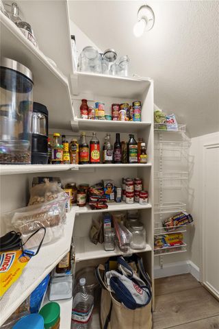 10121 Valley Forge Drive, Houston, TX 77042