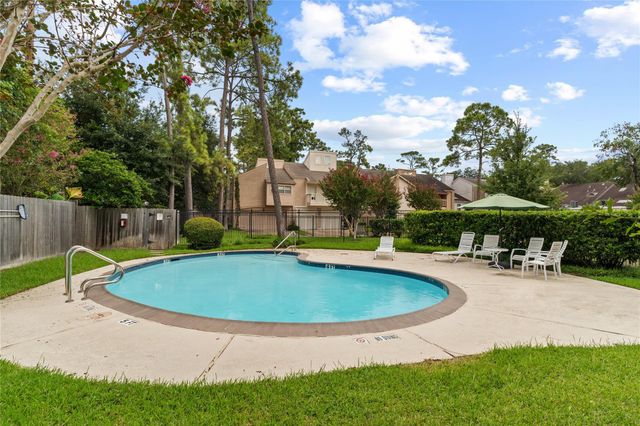 10121 Valley Forge Drive, Houston, TX 77042