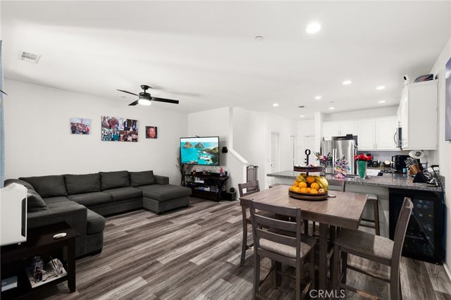 2815 E Berry Loop Privado, Ontario, CA 91761