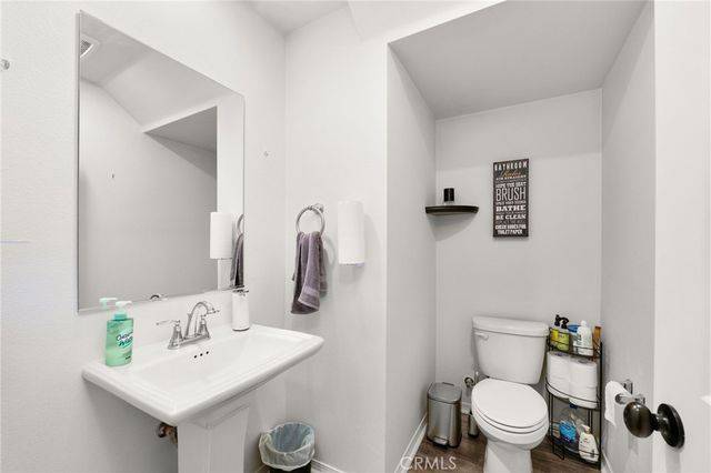 2815 E Berry Loop Privado, Ontario, CA 91761