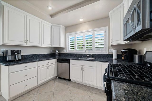 78483 Calle Huerta, La Quinta, CA 92253