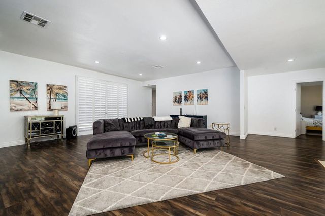 78483 Calle Huerta, La Quinta, CA 92253