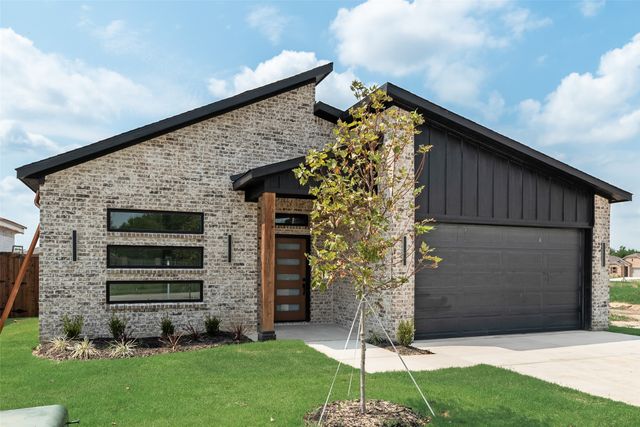 110 Hesed Street, Greenville, TX 75402