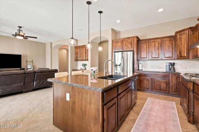 1629 W SLEEPY RANCH Road, Phoenix, AZ 85085