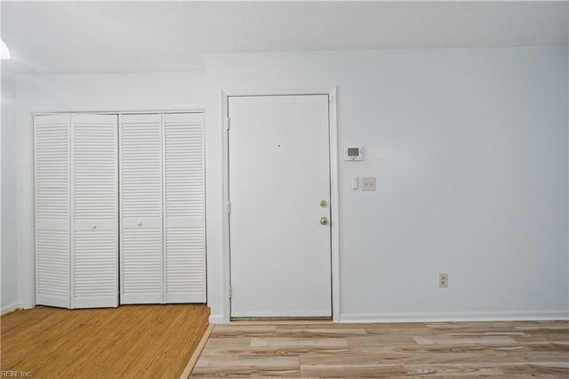 124 Wells CT, Hampton, VA 23666