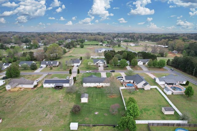 49 Brandon Lane, Chatsworth, GA 30705