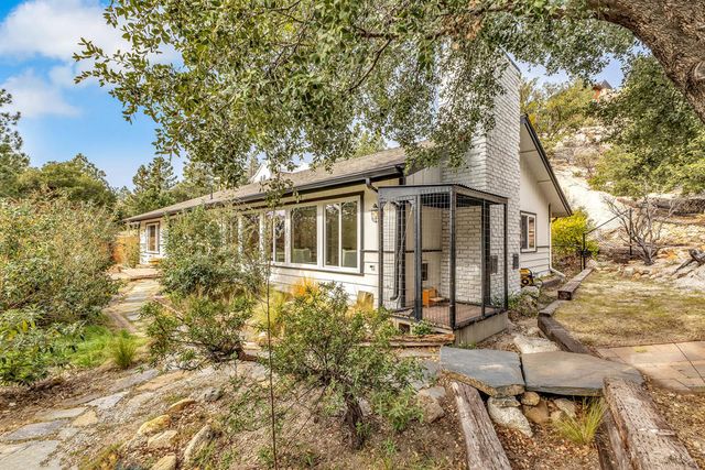 54680 Falling Leaf Drive, Idyllwild, CA 92549