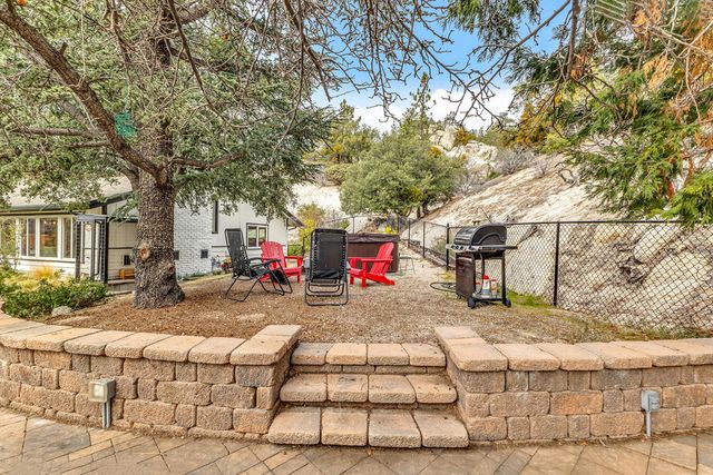 54680 Falling Leaf Drive, Idyllwild, CA 92549