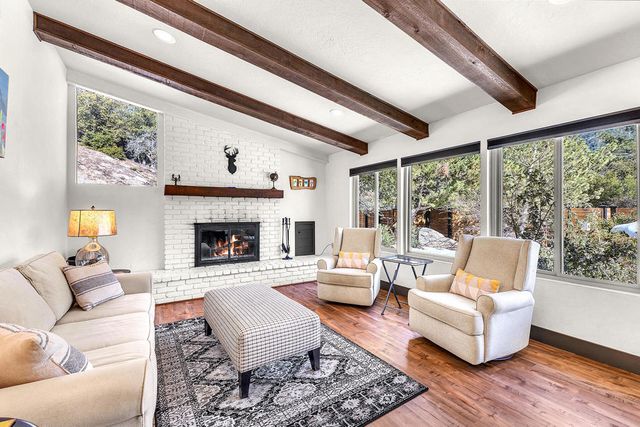 54680 Falling Leaf Drive, Idyllwild, CA 92549