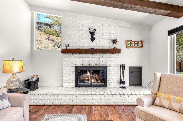 54680 Falling Leaf Drive, Idyllwild, CA 92549