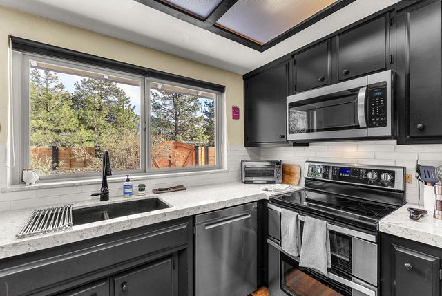 54680 Falling Leaf Drive, Idyllwild, CA 92549